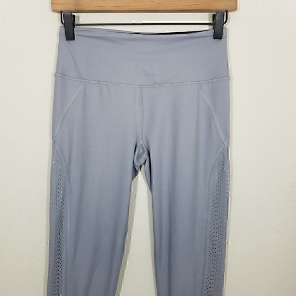 Victoria's Secret Sport Mesh Legging Size S - Picture 2 of 6